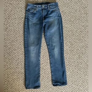 AG Mari crop in Montecito size 27